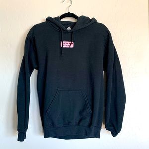 Gildan Heavy Blend sweater, size Small